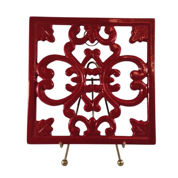 Vintage Red Enamel Cast Iron Trivet With Rubber Feet & Hanging Ring - Picture 9 of 11